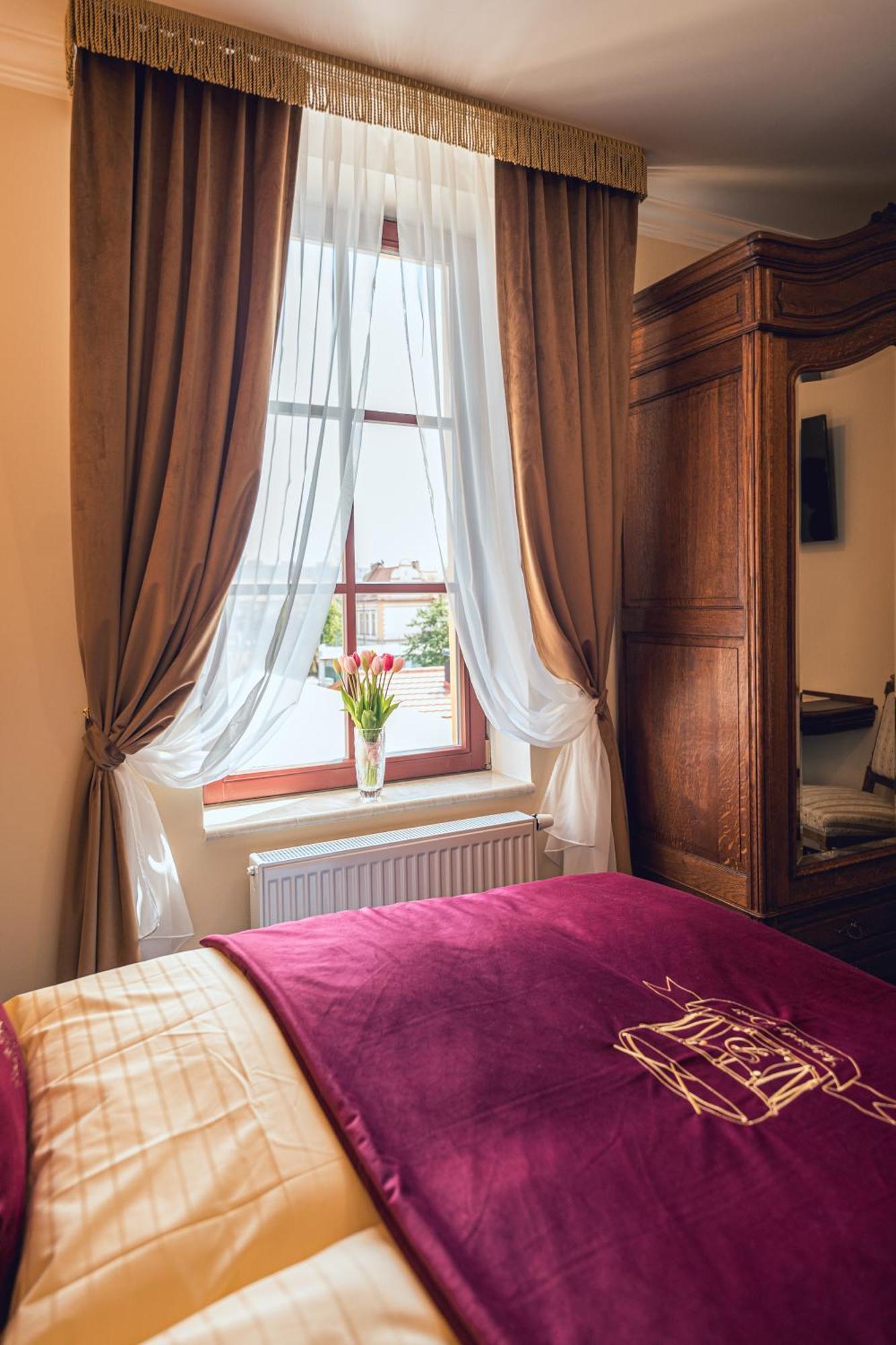 Hotel Svatojansky Dvur Prag Rum bild